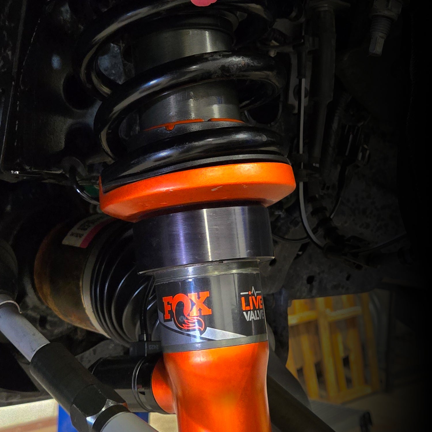 thumbnail: Gasveersteunen Voor Ford Ranger (P703) 2022-2024 – Voor Motorkap, Eenvoudig Te Installeren